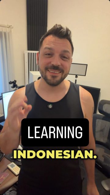 What better way to experience a culture than through language? 🙌🏻 I live here now and I want to fully embrace that! Hence I am learning Bahasa Indonesia now. 💪🏻 Semangat! 👌🏻
